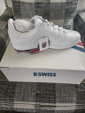 K-Swiss White Men’s Classic Leather Sneakers